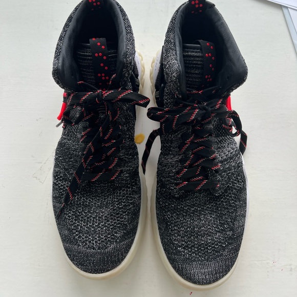 Jordan react apex - Picture 2 of 5